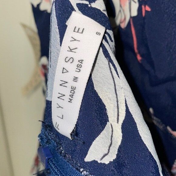 Flynn Skye Womens Size Small Floral Print Romper - Picture 7 of 7